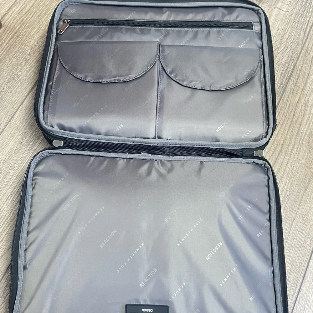 Reaction Kenneth Cole Black Laptop Bag